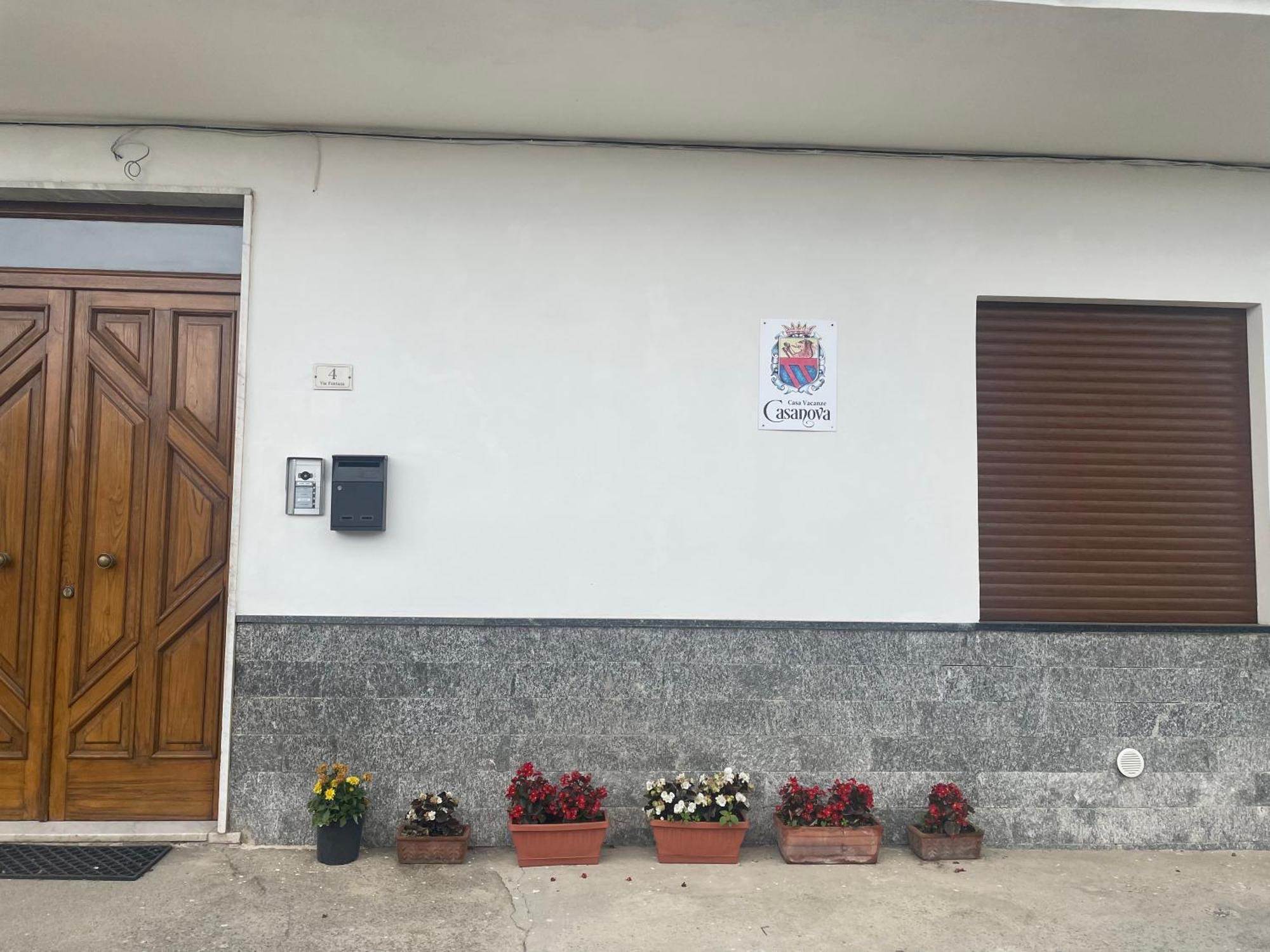 Casa Vacanze Casanova أَجيرولا المظهر الخارجي الصورة